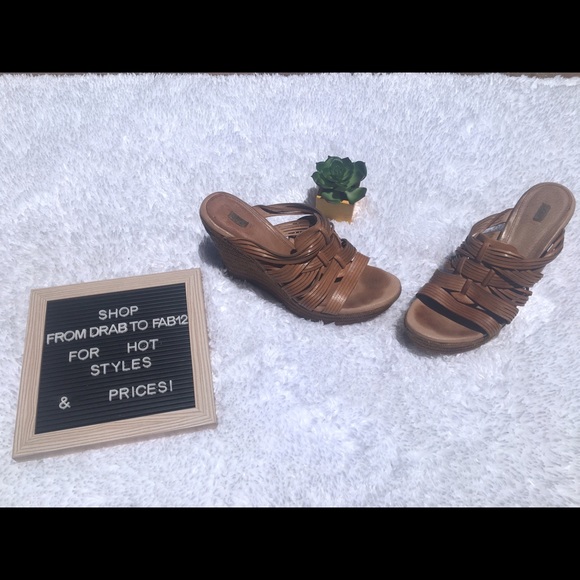 Strappy tan wedges - Picture 5 of 9